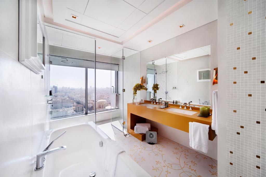 The Domain Bahrain And - Adults Friendly 16 Years 5*